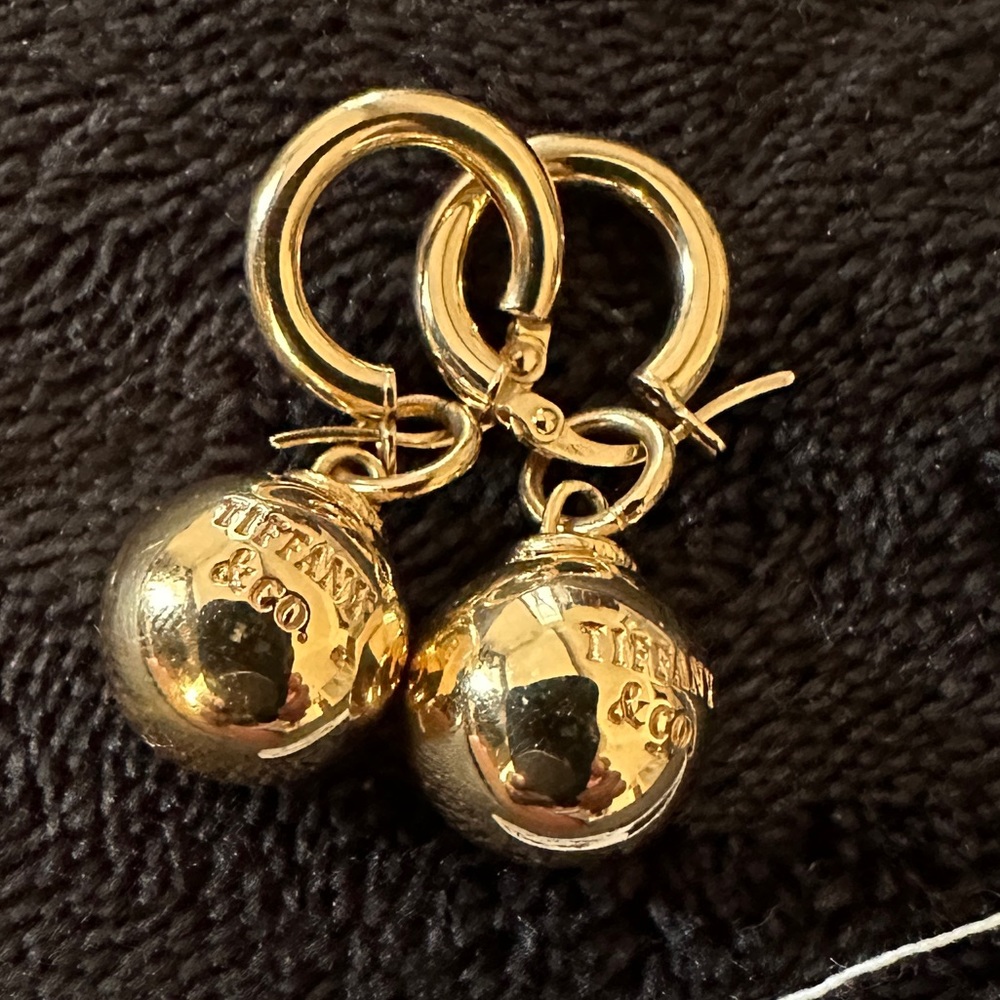 18k Saudi gold earrings